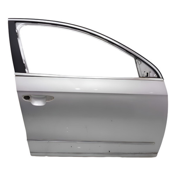 Porta Dianteira Direita Volkswagen Passat 2005  Direito Prata