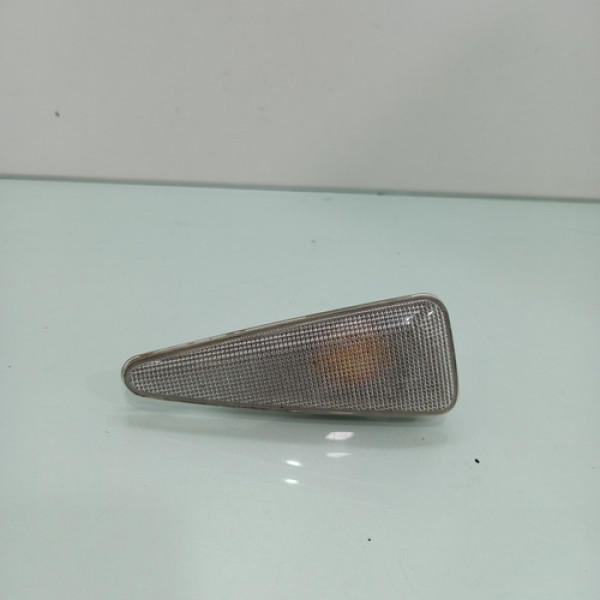 Pisca Paralama Esquerdo Renault Sandero 2011