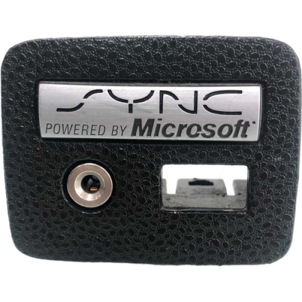  Moldura Entrada Auxiliar Ford New Fiesta 1.6 Titanium  2015