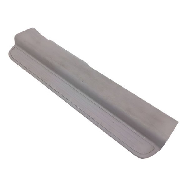 Soleira Dianteira Direita Chevrolet Captiva 2009 2010 Cinza