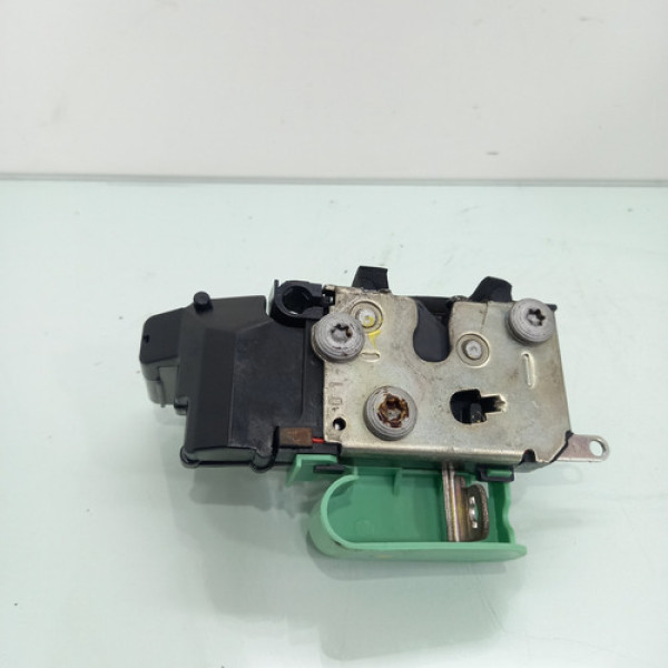 Fechadura Porta Dianteira Direita Fiat Linea 2008 2009 2010