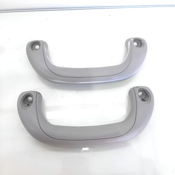 Par Pega Mão Kia Bongo 2.5 16v K2500 2013  Bege