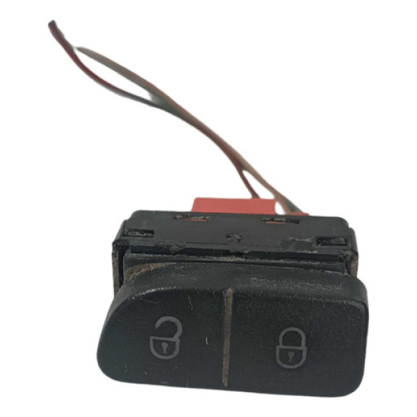 Botão Trava Volkswagen Saveiro 1.6 8v Cs St Mb 2015