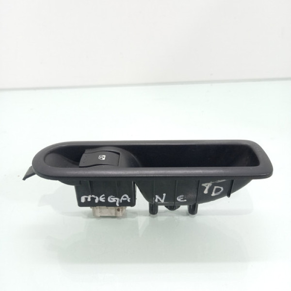 Botão Vidro Elétrico Traseiro Direito Renault  Megane 2011