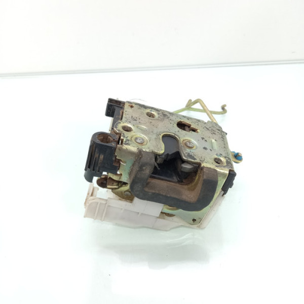 Fechadura Porta Dianteira Esquerda Gm Prisma