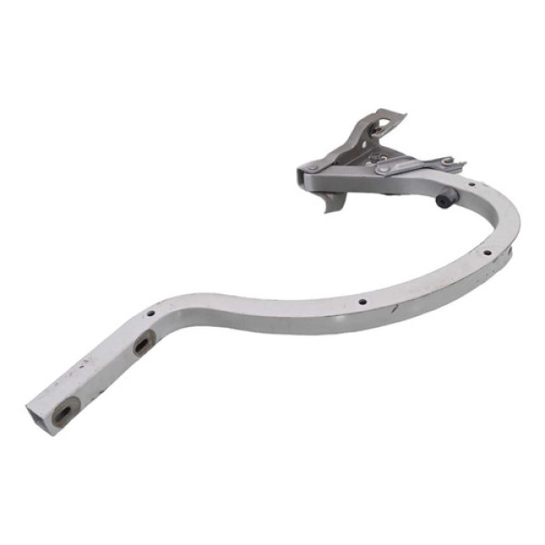 Dobradiça Esquerda Tampa Traseira Gm Cruze  Ltz 2014