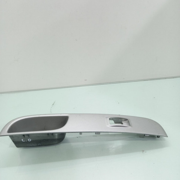 Moldura Comando Vidro Dianteiro Ld Mitsubishi L200 Triton 08