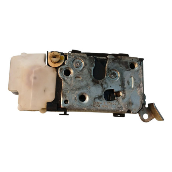 Fechadura Porta Traseira Direita Palio 2008 2010 (detalhe)