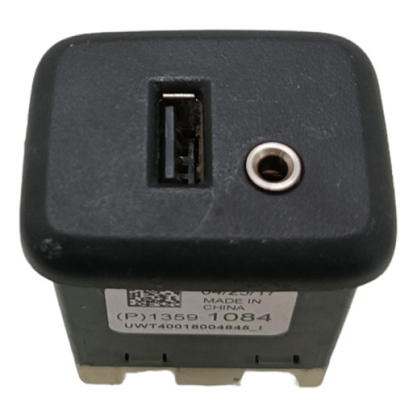 Entrada Usb Auxiliar Chevrolet Tracker 2017