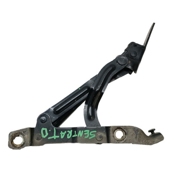 Braço Dobradiça Direito Tampa Traseira Nissan Sentra 2012